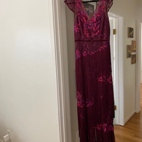 Marchesa Dresses & Skirts - Marchesa Notte Fringe Dress Size 6